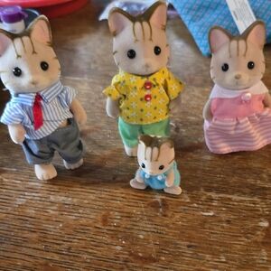 Li'l Woodzee Cat Family